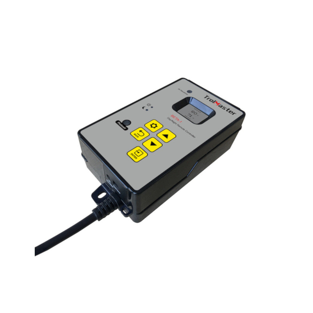 Trolmaster Digital Day/Night Remote Controller Beta-1 - s adaptérem (CZ/EU koncovka) boční pohled