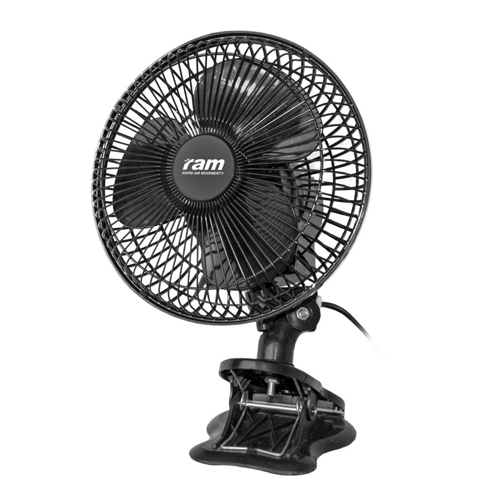 RAM ECO Clip Fan 20W, oscylacyjny wentylator klipsowy średnica 18 cm widok z przodu