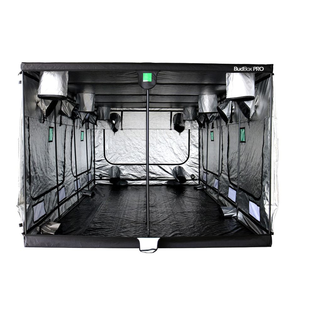 BudBox Silver PRO Titan VI 600x300x220 cm pohled zepředu