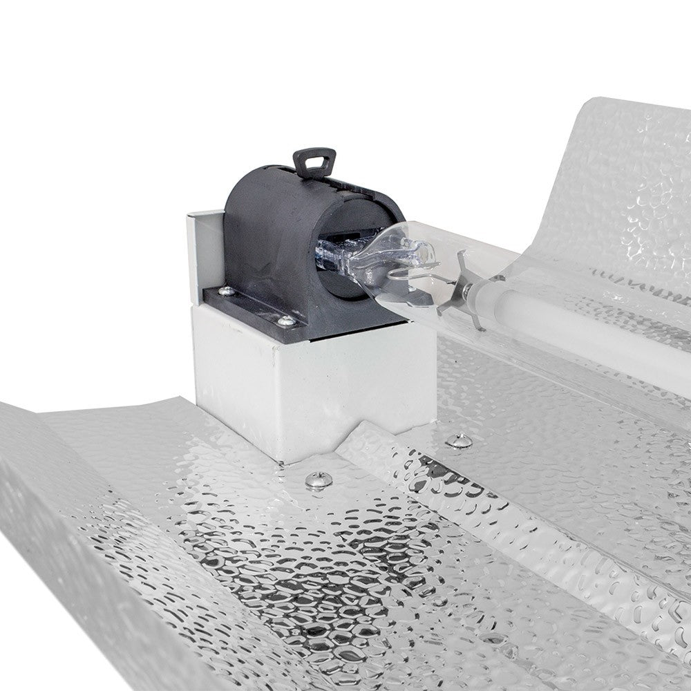 LUMII 400V DE Reflector, shade with IEC cable view 7