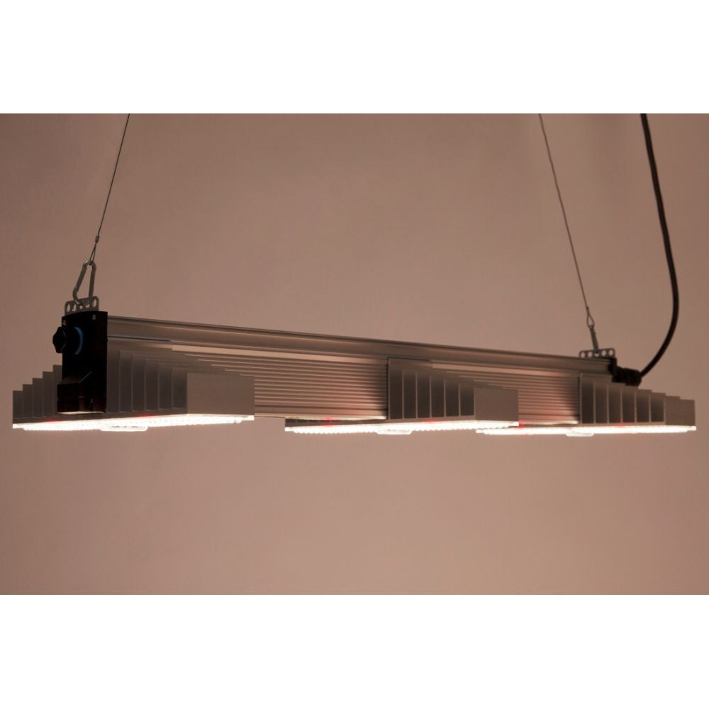 SANlight EVO 3-100 200W LED 3 µmol/J - V1.5 sidevisning