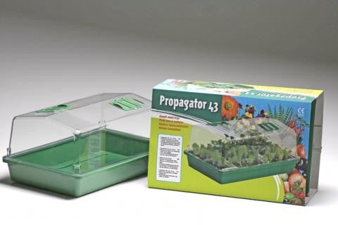 HGA Garden Propagator 43, skleník, tvrdý plast, nevyhřívaný, 38x24x18 cm pohled zepředu