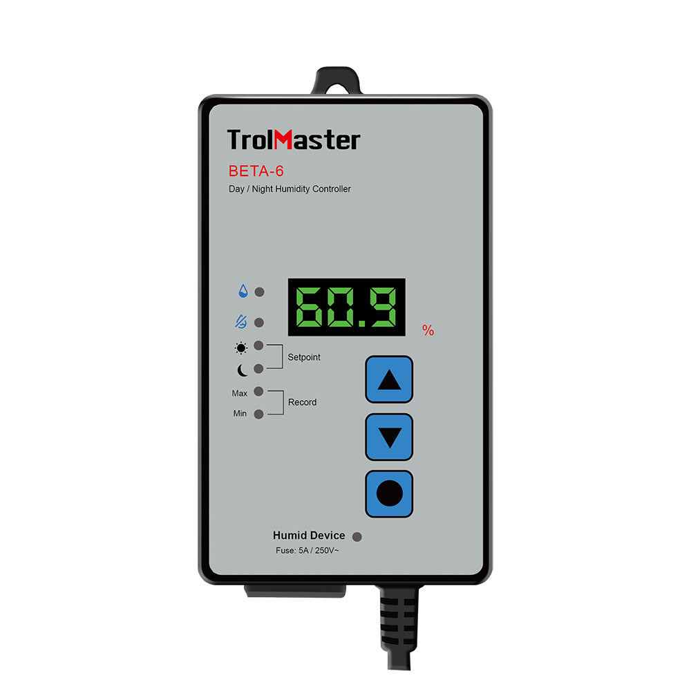 Trolmaster Digital Day/Night Humidity 110V Controller Beta-6 - bez adaptéru (Schuko DE koncovka) boční pohled