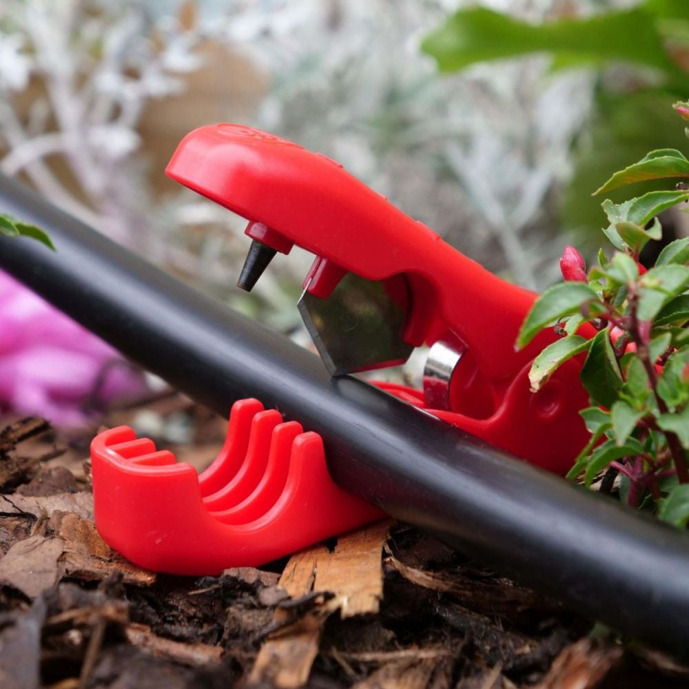 Řezák na mikrohadičky KLIP 2v1 pohled zezadu