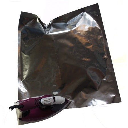 Sealing bag black/silver, 30x50 cm side view