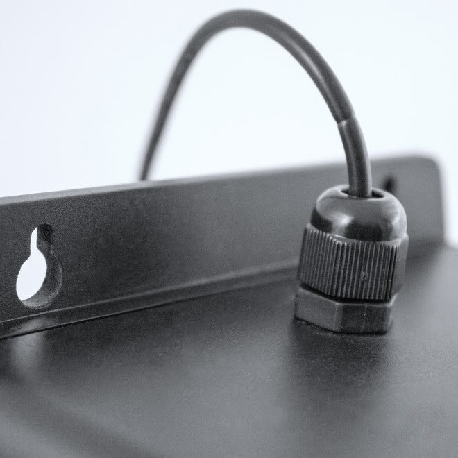 RAM AIR-PRO II, regulátor otáček 2x 7A druhý boční pohled